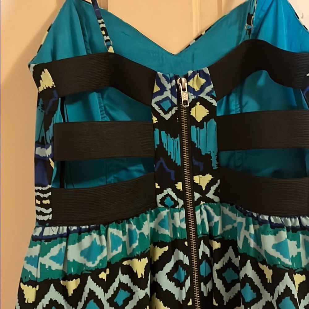 Bebe Turquoise Ikat-pattern Dress - Picture 4 of 5